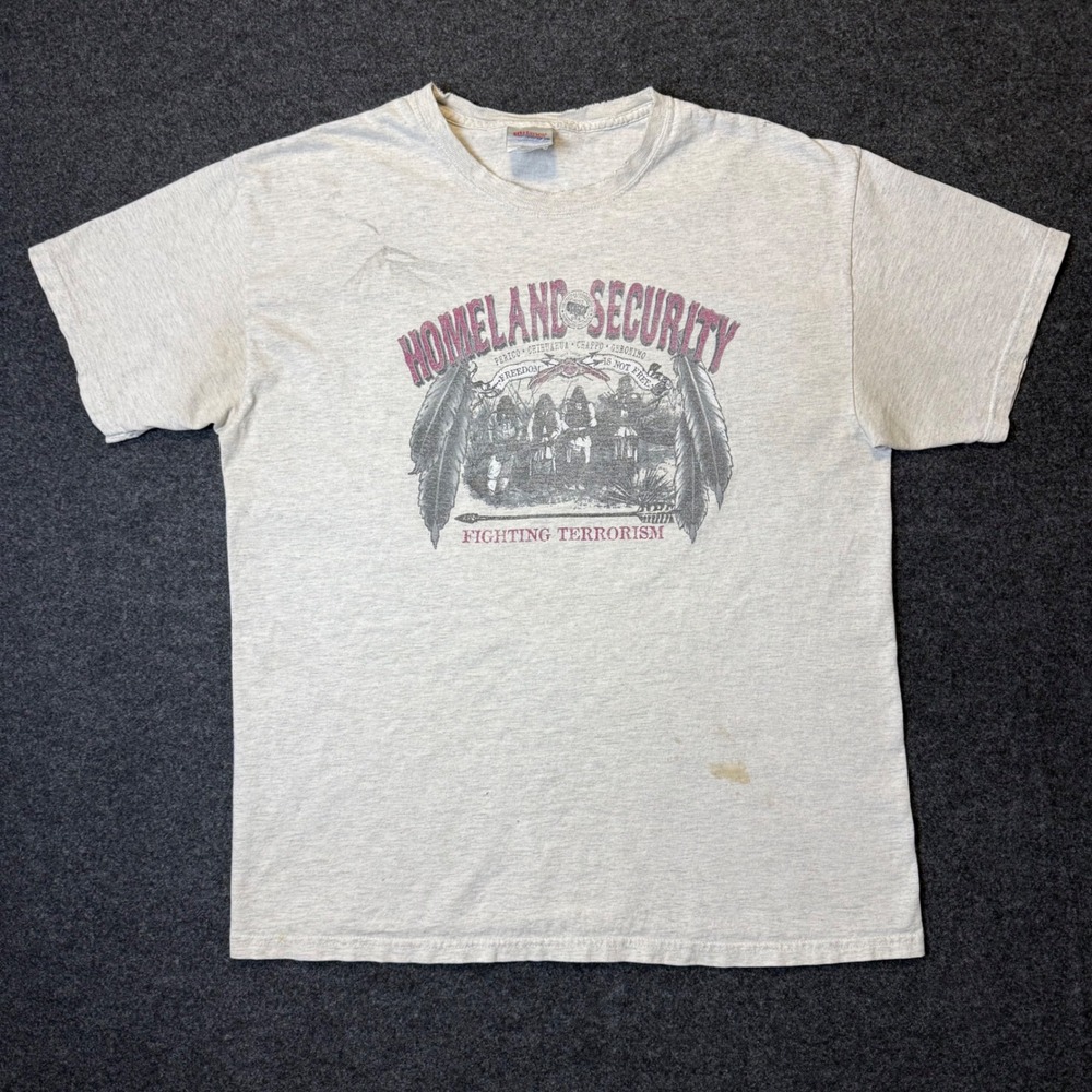 Vintage T-Shirt Mens L Gray Homeland Security Native American Fighting Terrorism